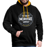 Nordsee Beaches - Männer Kontrast-Hoodie - Schwarz/Gold