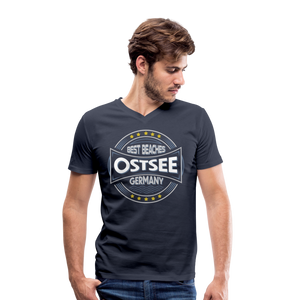 Ostsee Beaches - Männer Bio-T-Shirt mit V-Ausschnitt von Stanley & Stella - Anthrazit