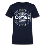 Ostsee Beaches - Männer Bio-T-Shirt mit V-Ausschnitt von Stanley & Stella - Navy