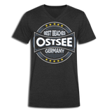 Ostsee Beaches - Männer Bio-T-Shirt mit V-Ausschnitt von Stanley & Stella - Anthrazit