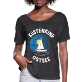 Küstenkind Ostsee - Frauen T-Shirt mit Fledermausärmeln von Bella + Canvas - Anthrazit