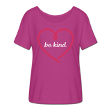 Heart be kind - Frauen T-Shirt mit Fledermausärmeln von Bella + Canvas - Fuchsiarot