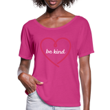 Heart be kind - Frauen T-Shirt mit Fledermausärmeln von Bella + Canvas - Fuchsiarot