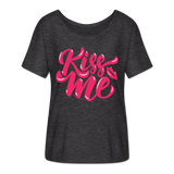 Kiss me fonts - Frauen T-Shirt mit Fledermausärmeln von Bella + Canvas - Anthrazit