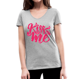 Kiss me font - Frauen Bio-T-Shirt mit V-Ausschnitt von Stanley & Stella - Grau meliert