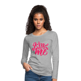 Kiss me fonts - Frauen Premium Langarmshirt - Grau meliert