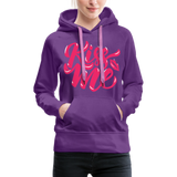 Kiss me fonts - Frauen Premium Hoodie - Purple