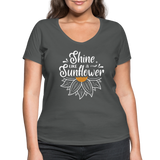 Sunflower - Frauen Bio-T-Shirt mit V-Ausschnitt von Stanley & Stella - Anthrazit